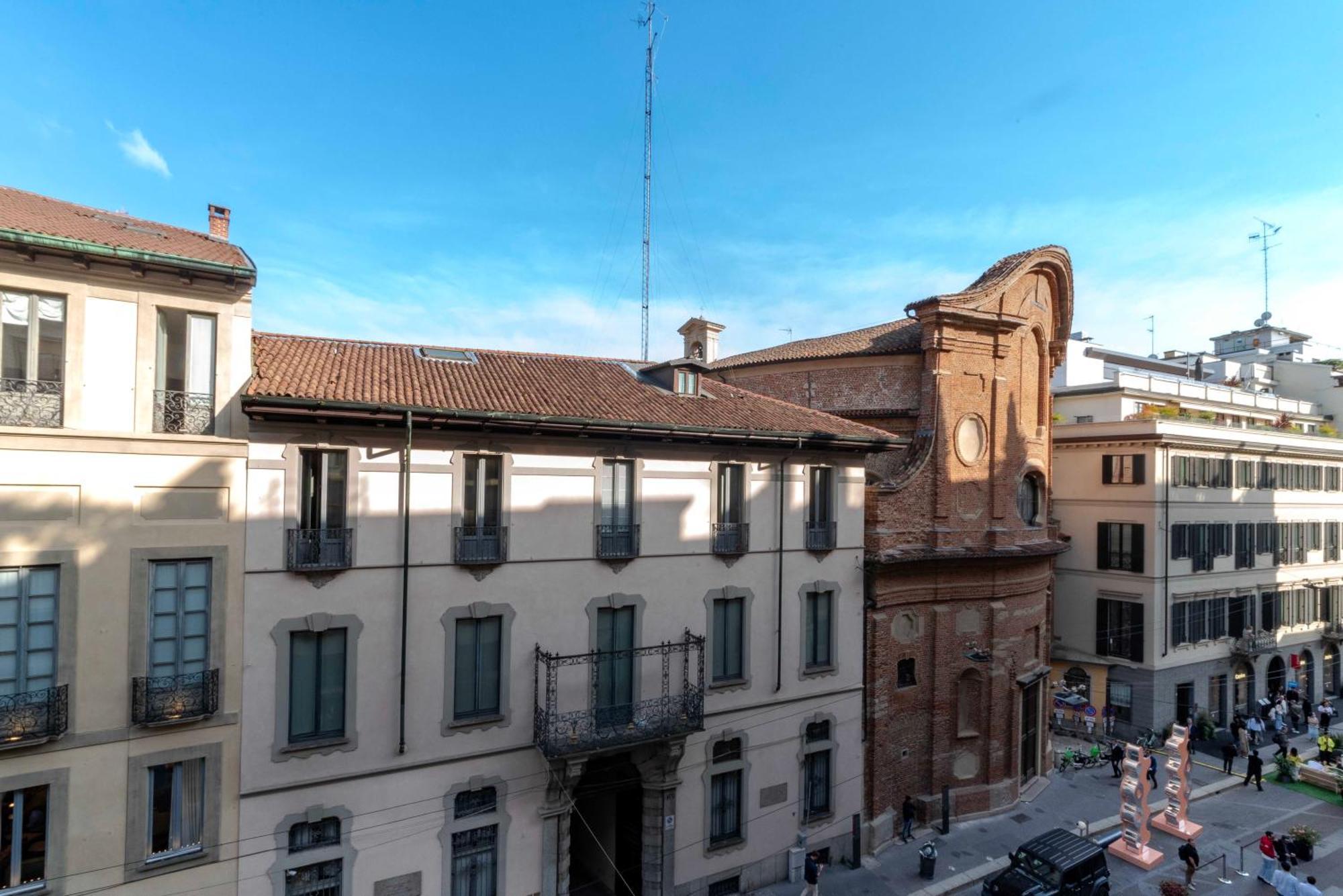 Dream Suites Milano San Babila Exterior photo